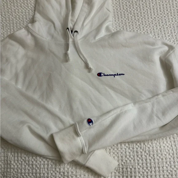 NWT CHAMPION White Hoodie w/ logo - Picture 2 of 5